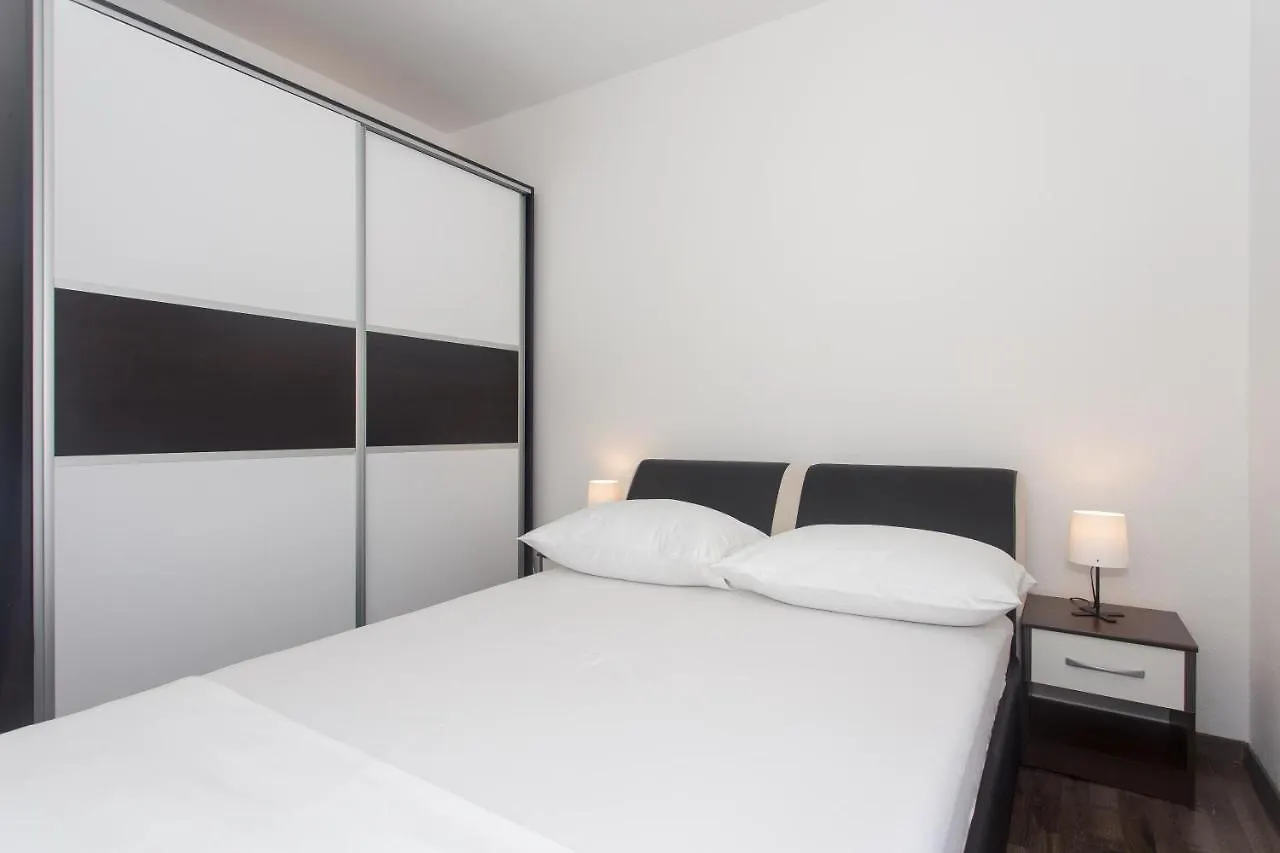 Angolo Apartments Kastela