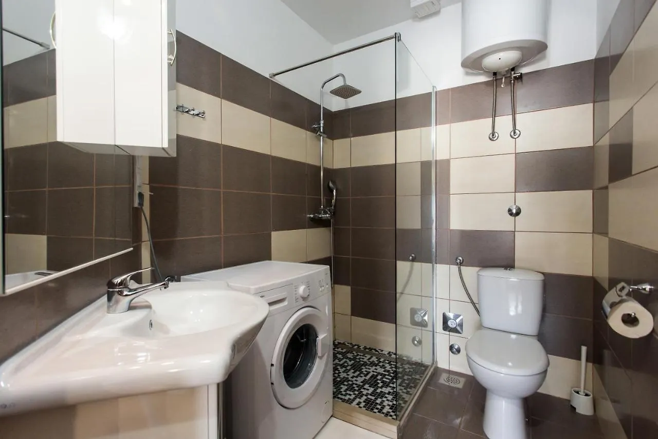 Angolo Apartments Kastela 0*,
